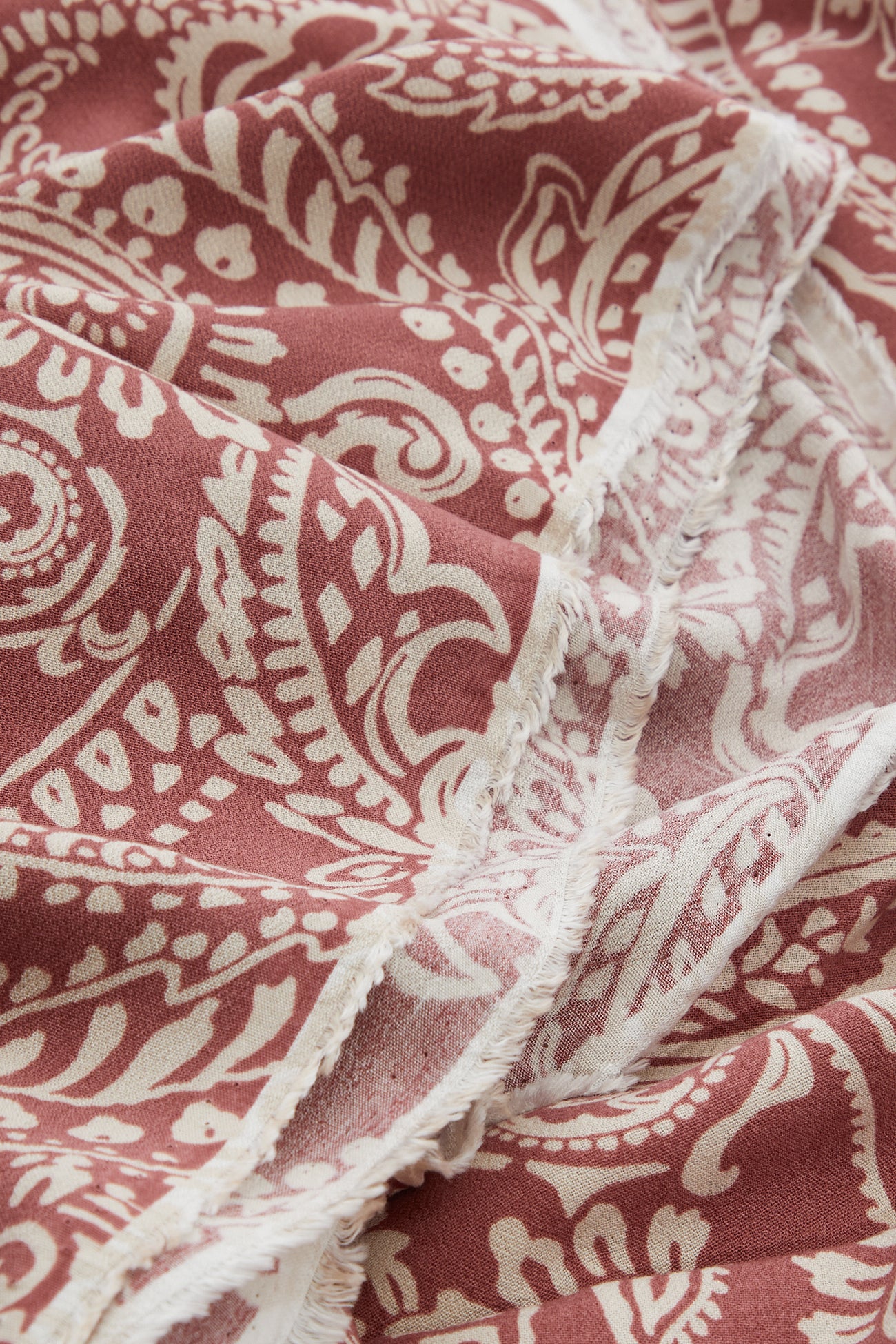 3m floral viscose fabric cut - Sienna