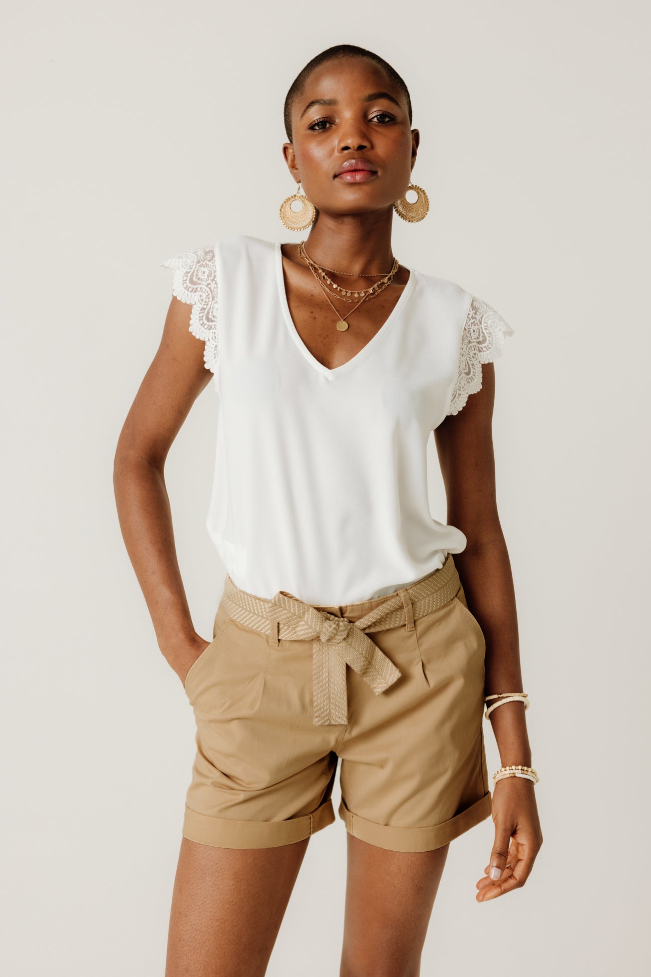 Belted pleated shorts - Ecru