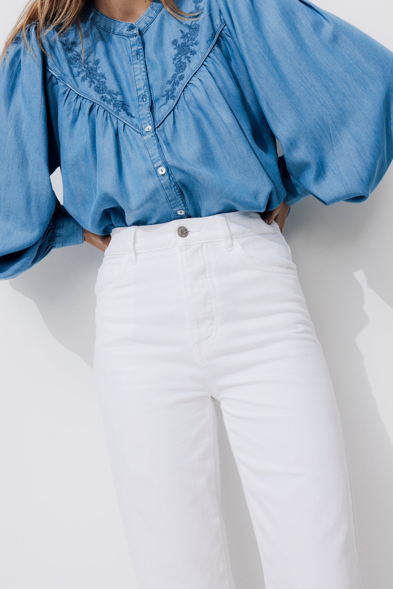 High-waist straight leg jeans - Ecru