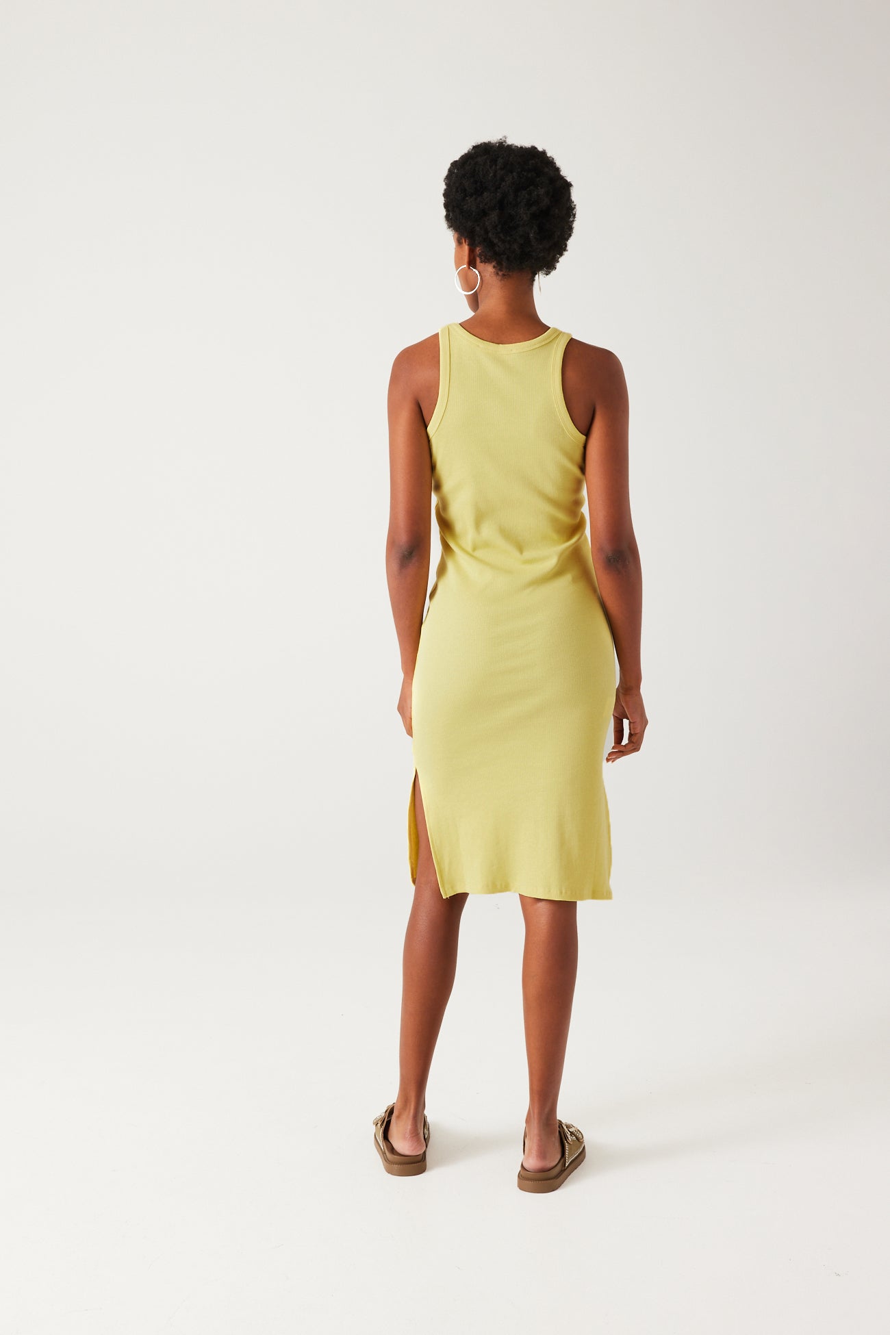 Plain sleeveless shift dress - Yellow