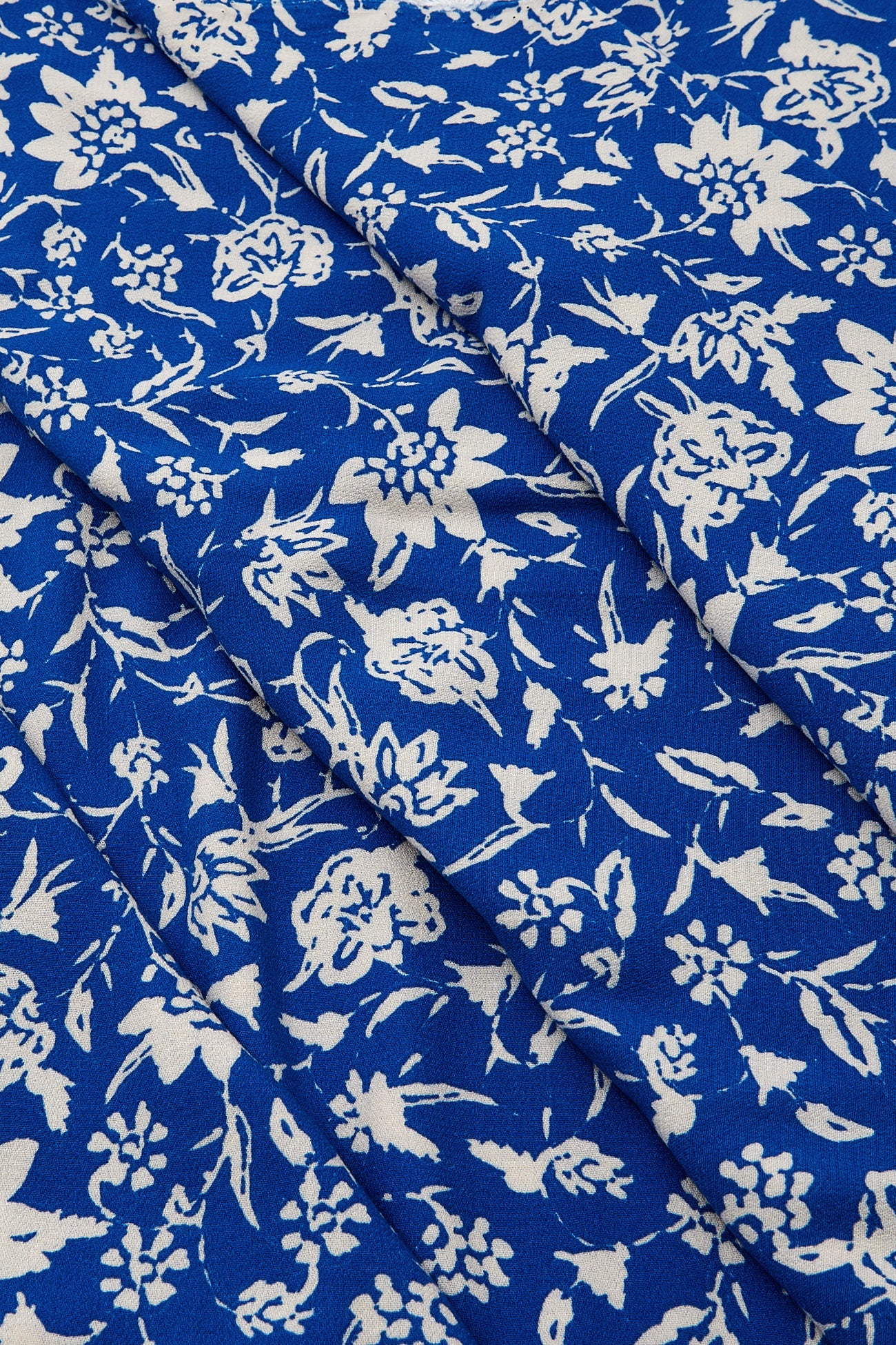 3m floral viscose fabric cut - Blue print
