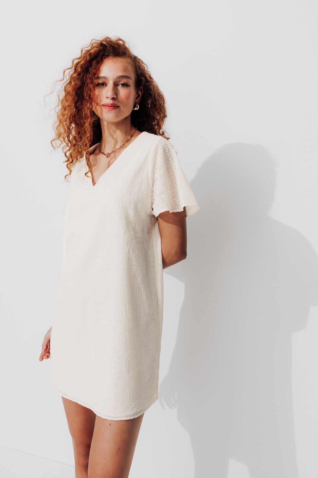 Short embroidered dress - Ecru
