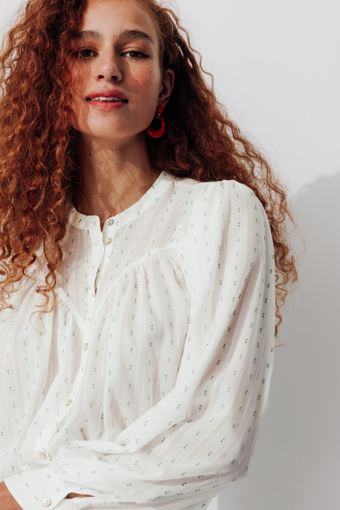 Puff-sleeved blouse - Ecru