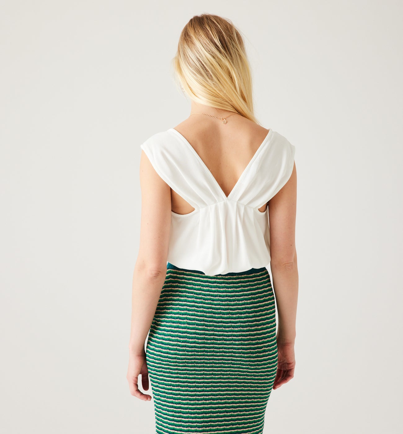 V-neckline top - Ecru