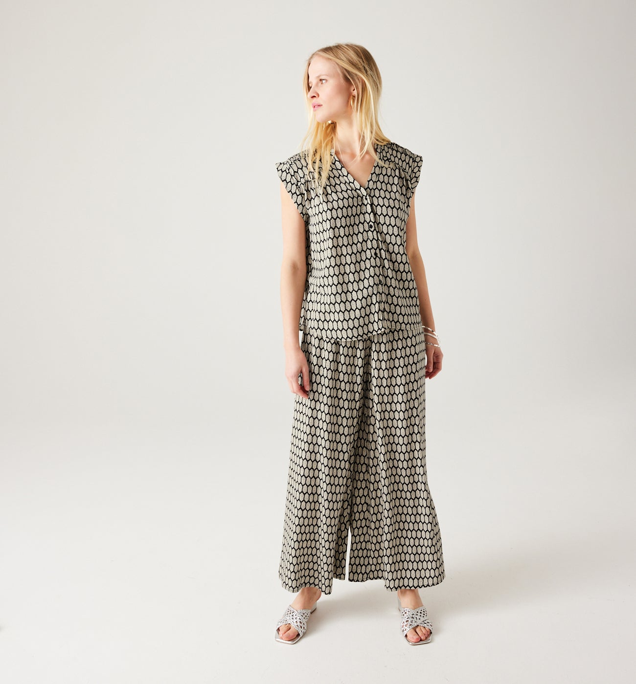 Plain shirt - Black print