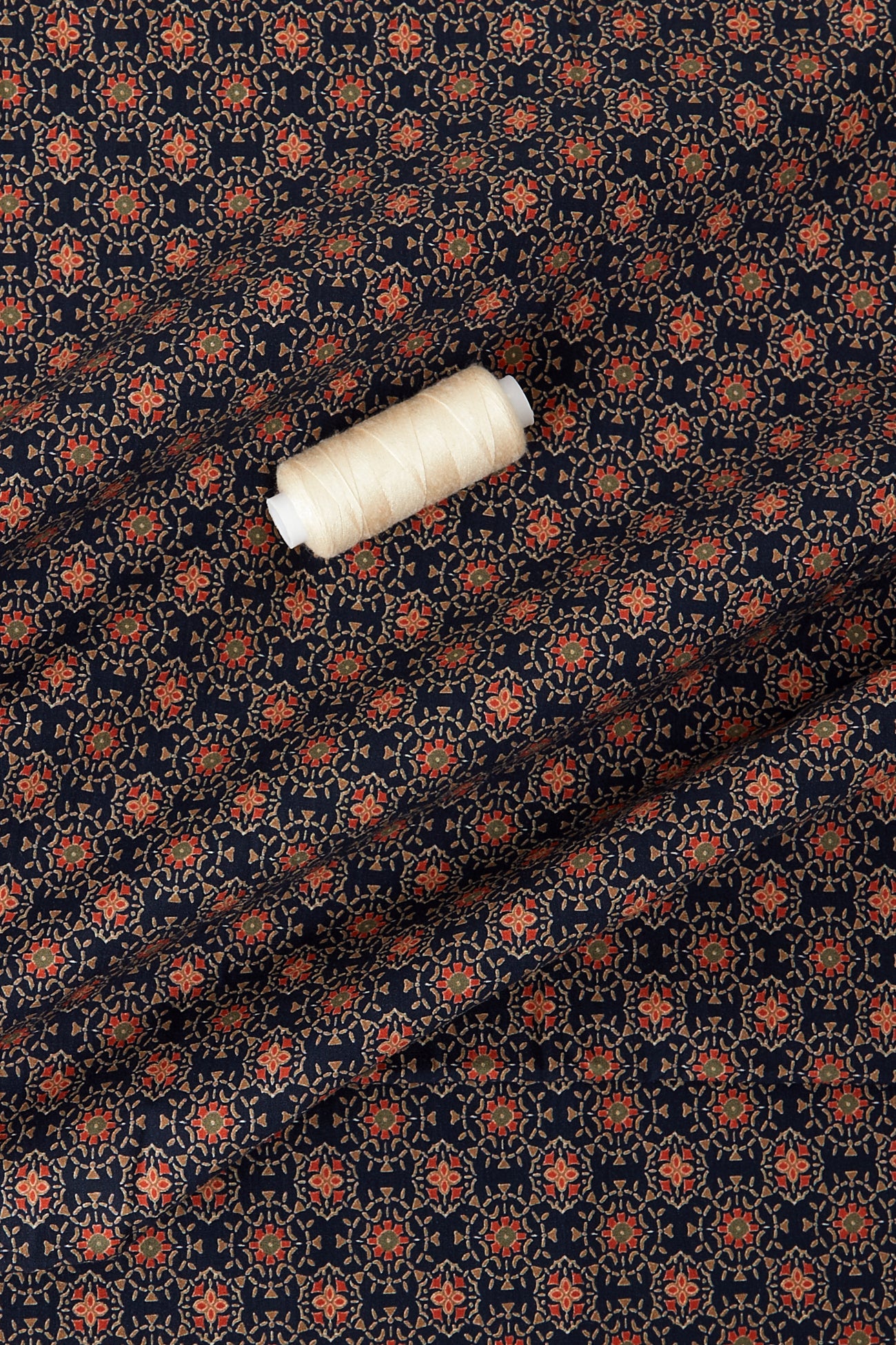 3m patterned cotton fabric cut - Black print