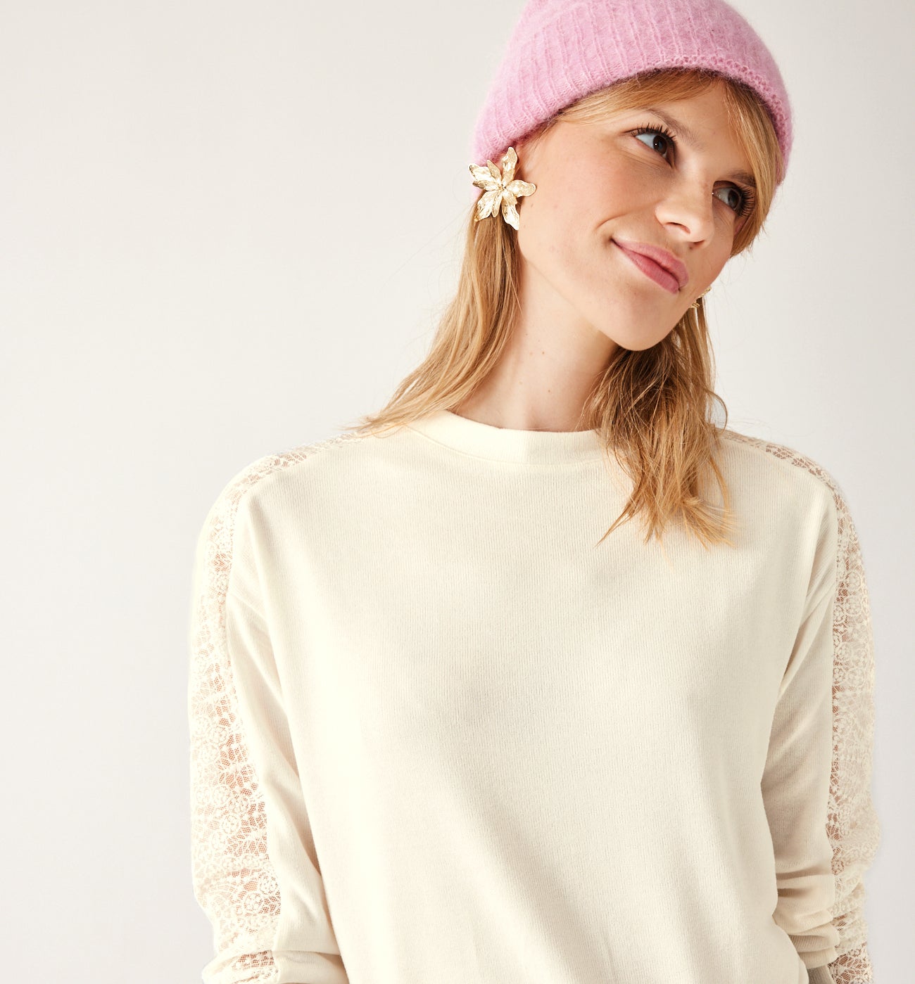 Soft top with lace detail - Ecru