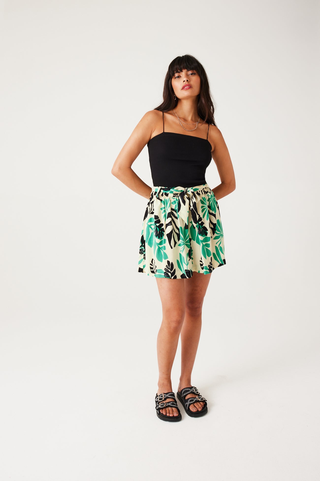 Patterned drapy shorts - Ecru print
