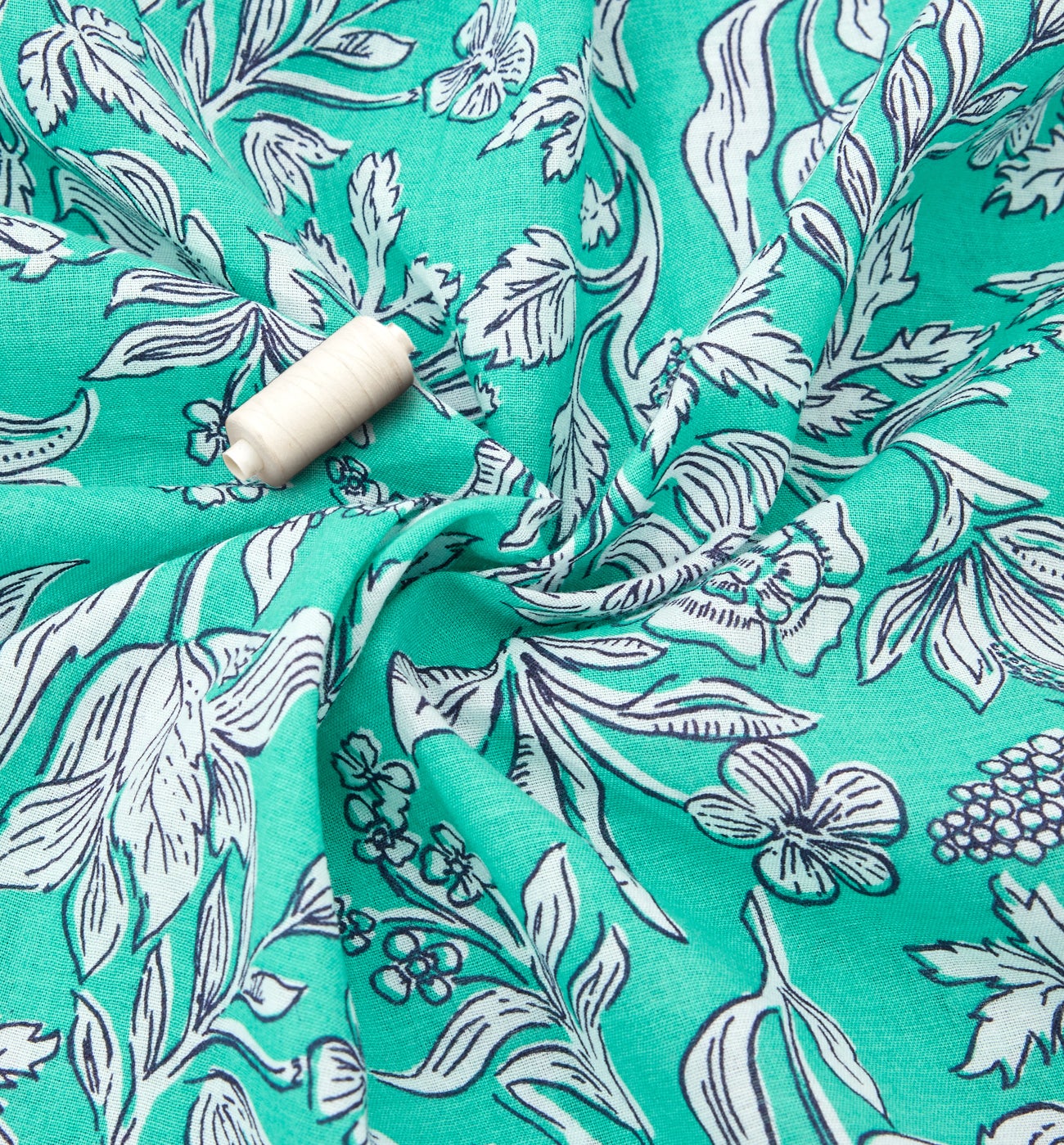 2m cotton voile fabric cut - Blue print