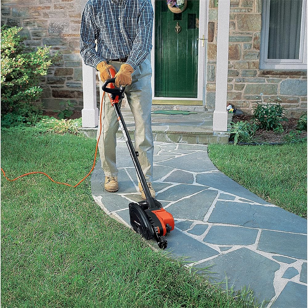 : BLACK+DECKER 12 Amp 2-in-1 Landscape Edger and Trencher, (LE760FF) : Patio, Lawn & Garden