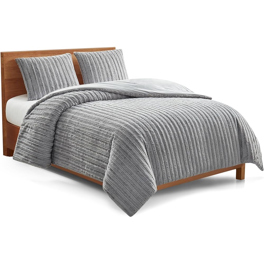 UGG Kenzie Full/Queen Comforter Set with 2 Pillow Shams Plush Faux Fur Bedding Soft Warm Down Alternative Comforter Washable Hypoallergenic Fluffy Blanket Set for Bedroom, Full/Queen Size, Seal Grey : Home & Kitchen