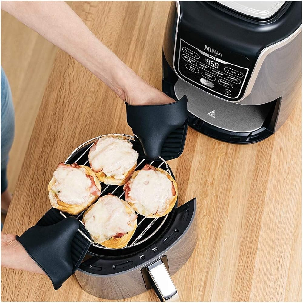 Ninja AF161 Max XL Air Fryer that Cooks, Crisps, Roasts, Bakes, Reheats and Dehydrates, with 5.5 Quart Capacity, and a High Gloss Finish, Grey : Home & Kitchen