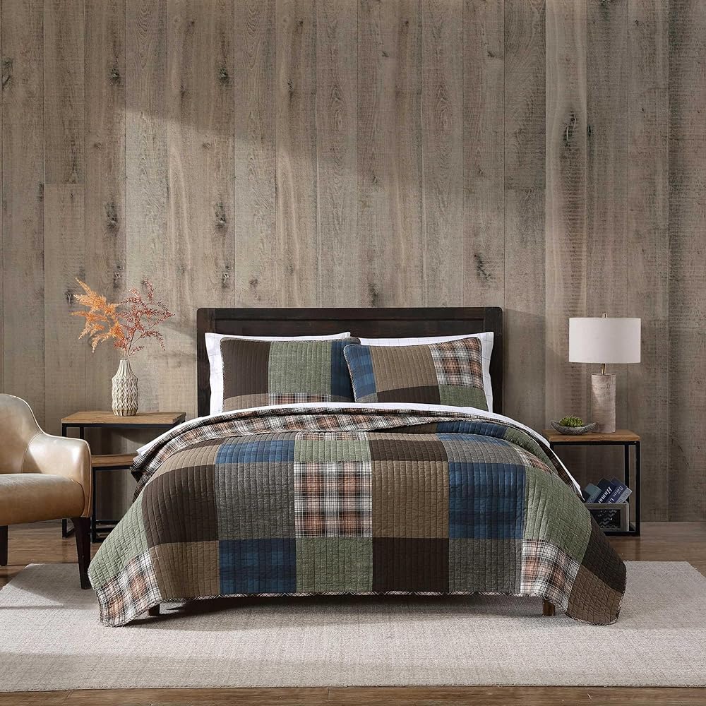 Eddie Bauer - King Quilt Set, Premium Cotton Reversible Bedding with Matching Shams, Patchwork Luxurious Bedding Set (Classic Patchwork Green, King) : Home & Kitchen