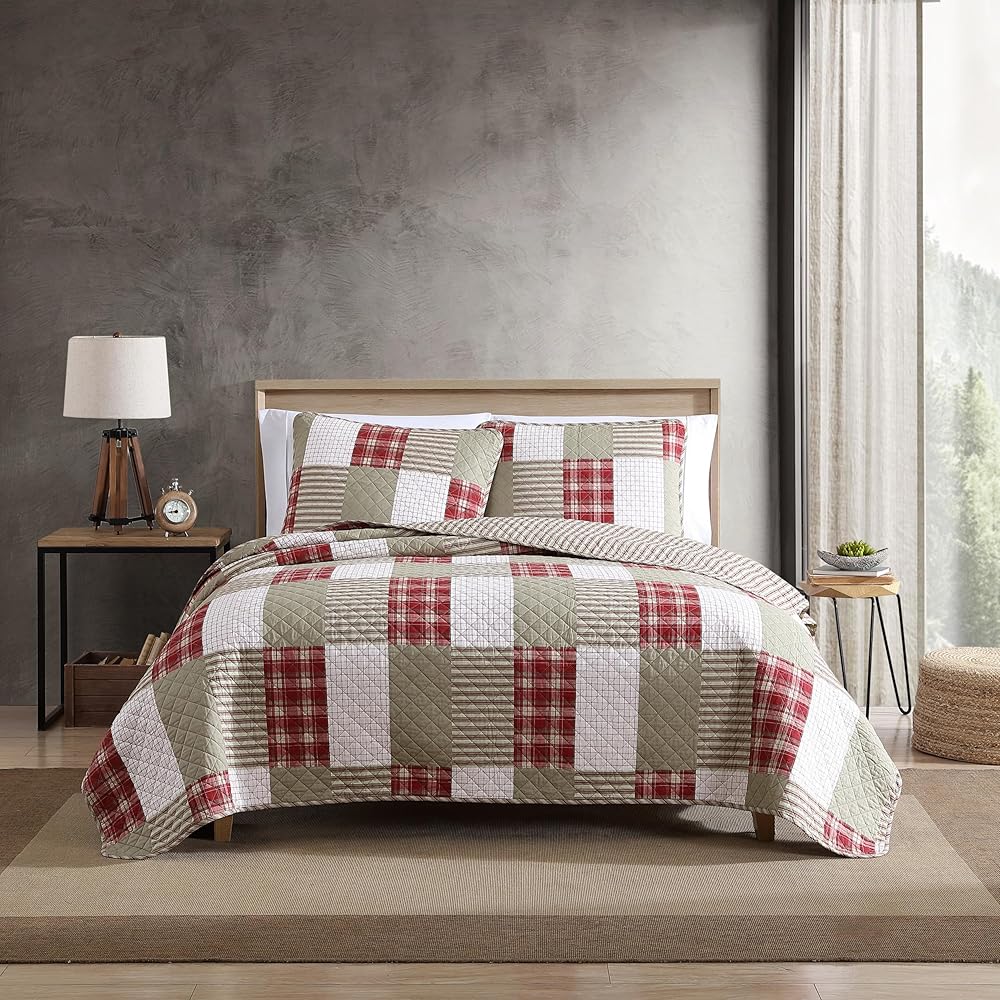 Eddie Bauer - Queen Quilt Set, Reversible Cotton Bedding with Matching Shams, Home Decor for All Seasons (Camano Island Red, Queen)