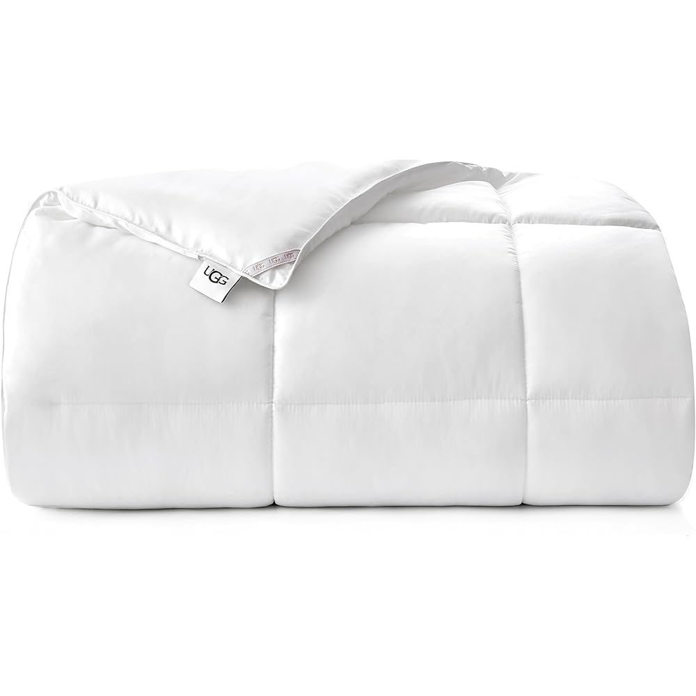 UGG Danielle Full/Queen Comforter Duvet Insert Cooling Lightweight Down Alternative Hypoallergenic Washable Quilted Fluffy Comforter Blanket with Corner Tabs for Duvet Cover, Full/Queen, Bright White : Home & Kitchen