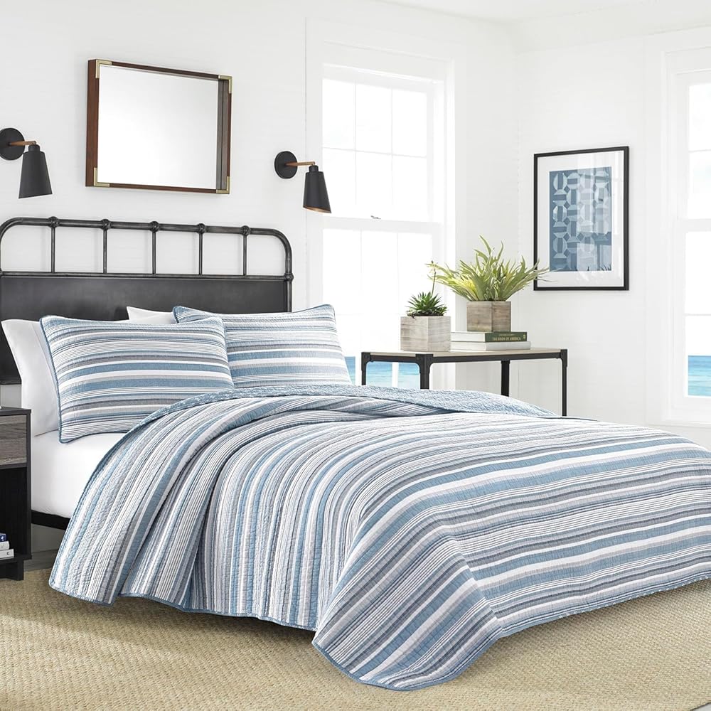 Nautica - Full/Queen Quilt Set, Reversible Bedding with Matching Shams, Striped Bed Set, Medium Weight for Year Round Use, Oeko-Tex Certified (Jettison Grey) : Home & Kitchen