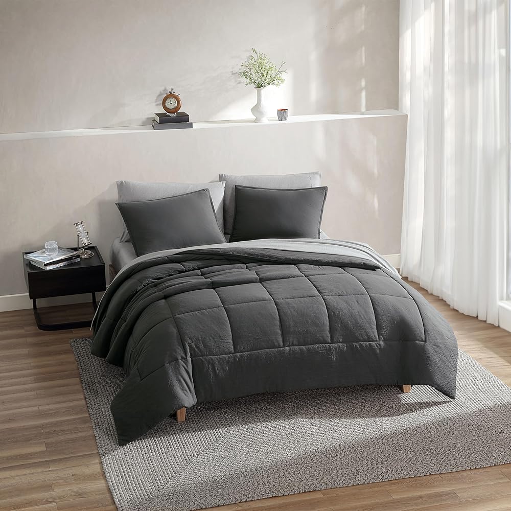 UGG Leonora Comforter Set with 2 Pillow Shams Lightweight Down Alternative Blanket Reversible Cozy Warm All Season Washable and Hypoallergenic Bedding Set, Full/Queen, Charcoal Grey : Home & Kitchen