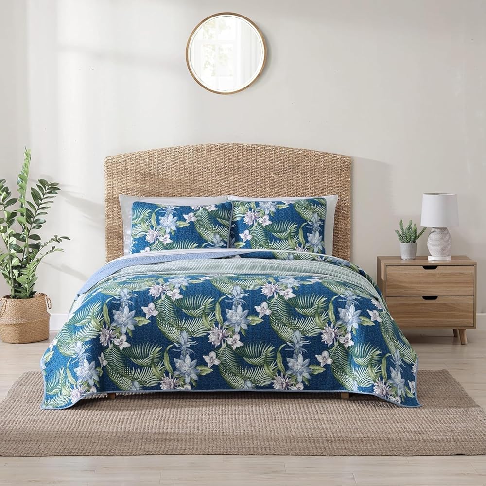Tommy Bahama - King Quilt Set, Reversible Cotton Bedding with Matching Shams, Breathale Home Decor for All Seasons (Southern Breeze Dark Blue, King) : Home & Kitchen