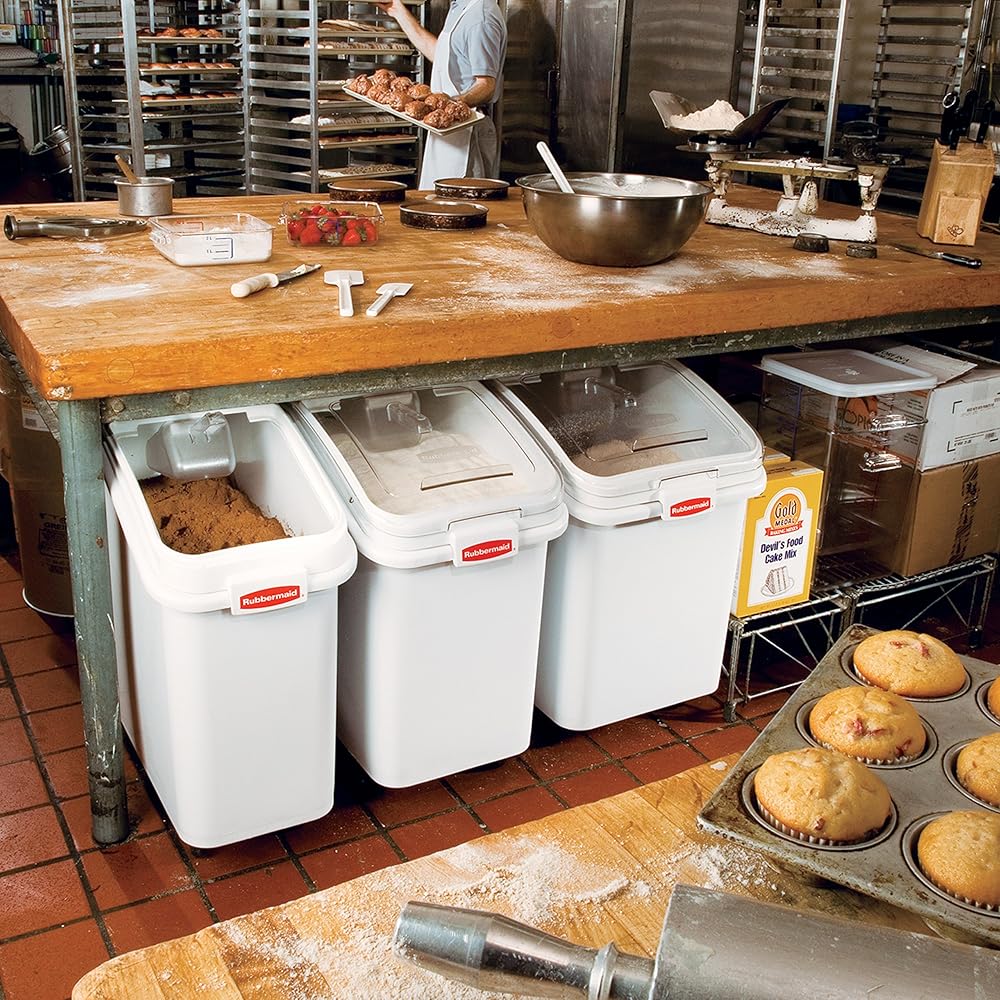 Rubbermaid Commercial Products ProSave Shelf-Storage Ingredient Bin With Scoop 400-Cup Capacity Plastic White Sliding Lid Container with Wheels for Kitchen/Restaurant/Food Organization: Lidded Home Storage Bins: Industrial & Scientific