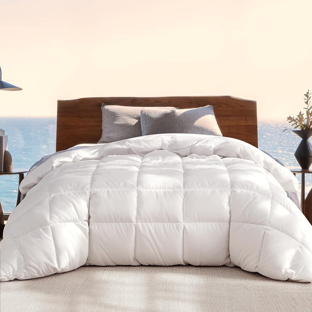 Beautyrest Luxury 5-Star Hotel Collection White Goose Feather Down Fiber Comforter King Size,100% Cotton Breathable Comforter for All Seasons Lightweight Duvet Inse rt,White/King Size,106