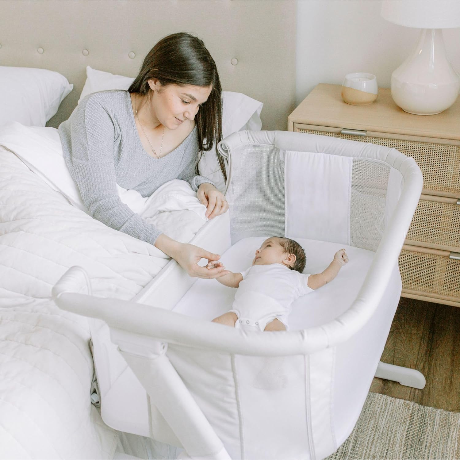 Baby Delight Beside Me Dreamer Bassinet | Bedside Sleeper | 6-Position Height Adjustment | Driftwood Grey : Baby