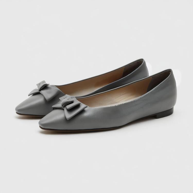 Fashion rivet bow ladies new soft leather casual pointed shallow flat shoes