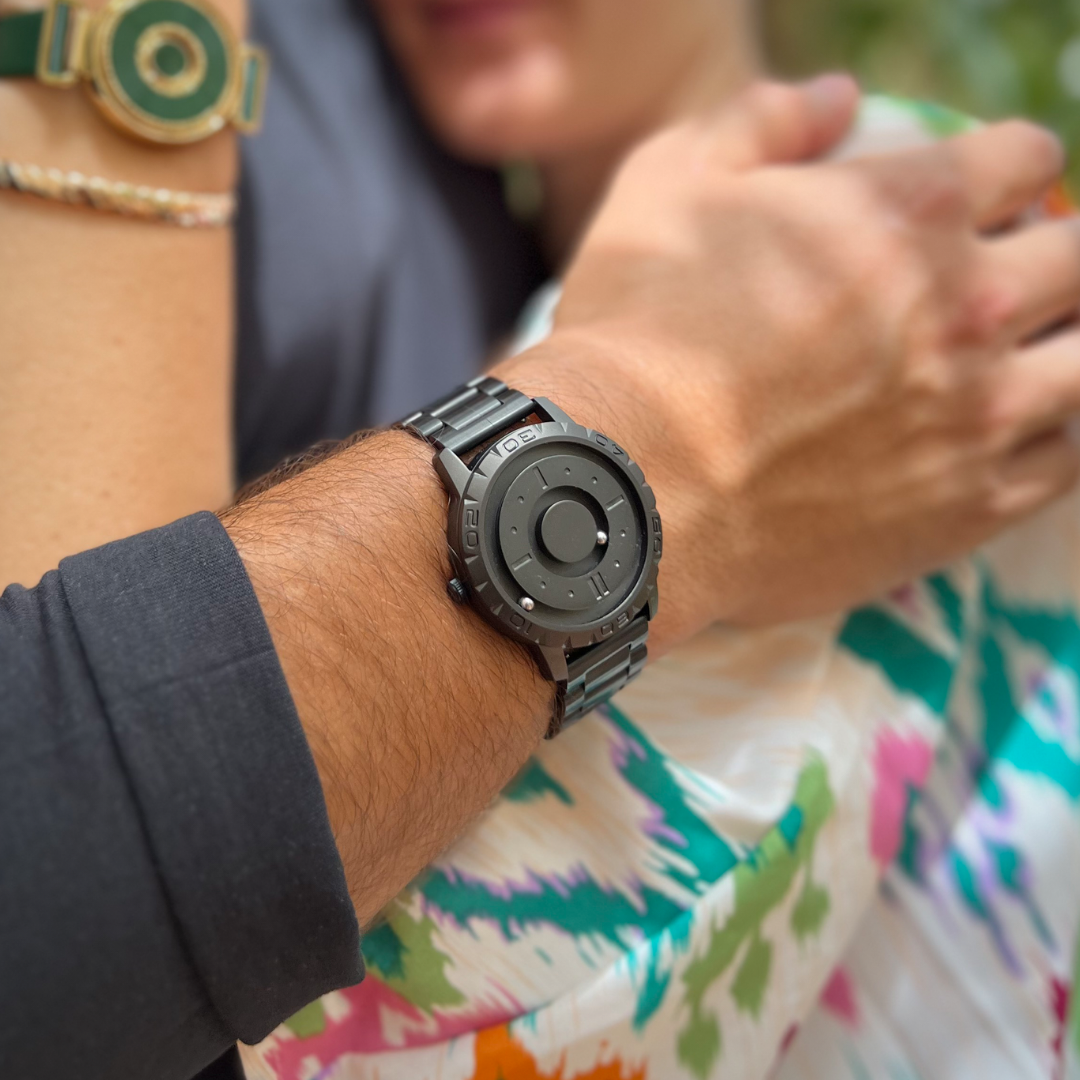 Komet Black steel black