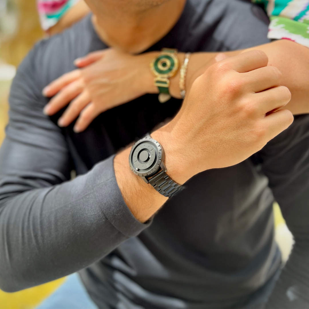 Komet Black steel black