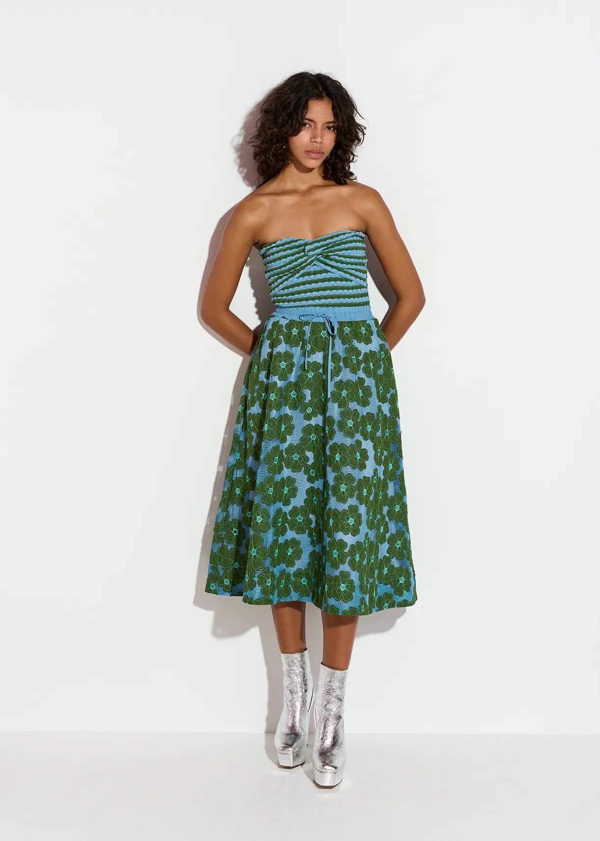 Blue and green floral-embroidered midi-length skirt