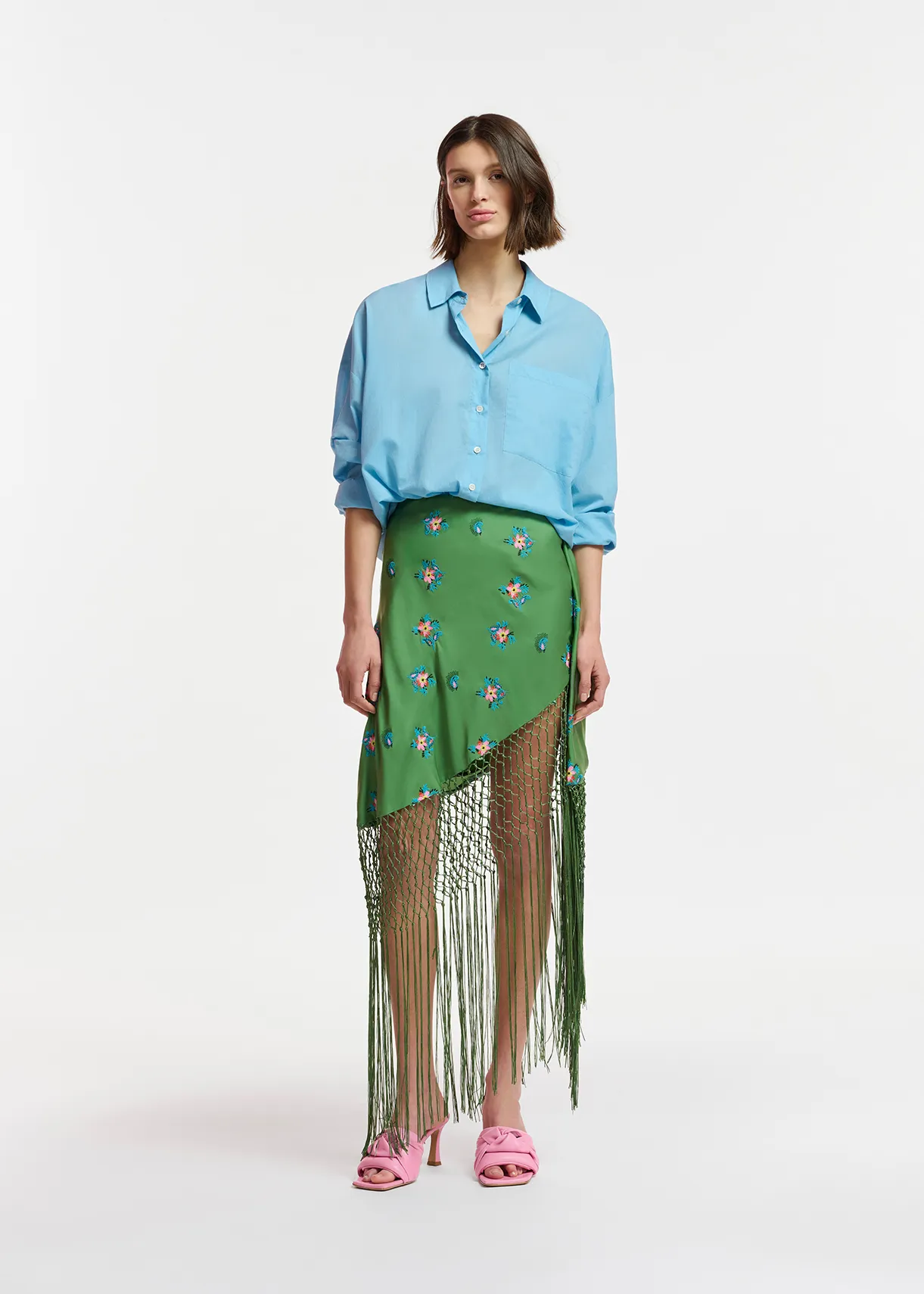 Dark green embroidered front-tie mini skirt with fringes