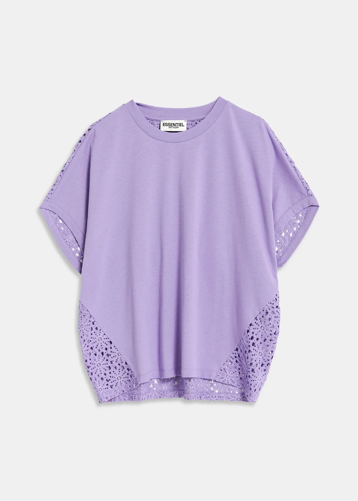 Lilac T-shirt with lace back panel