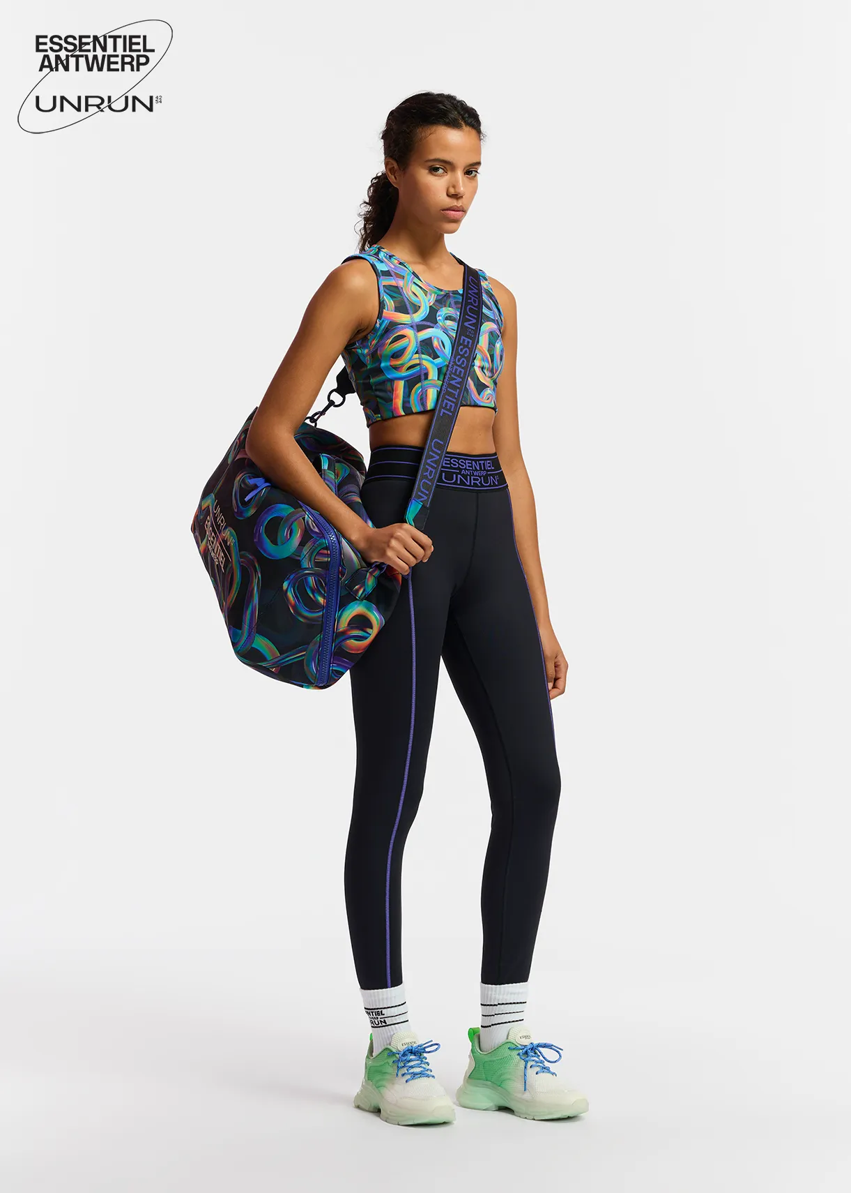 Black sports leggings - collaboration with UNRUN