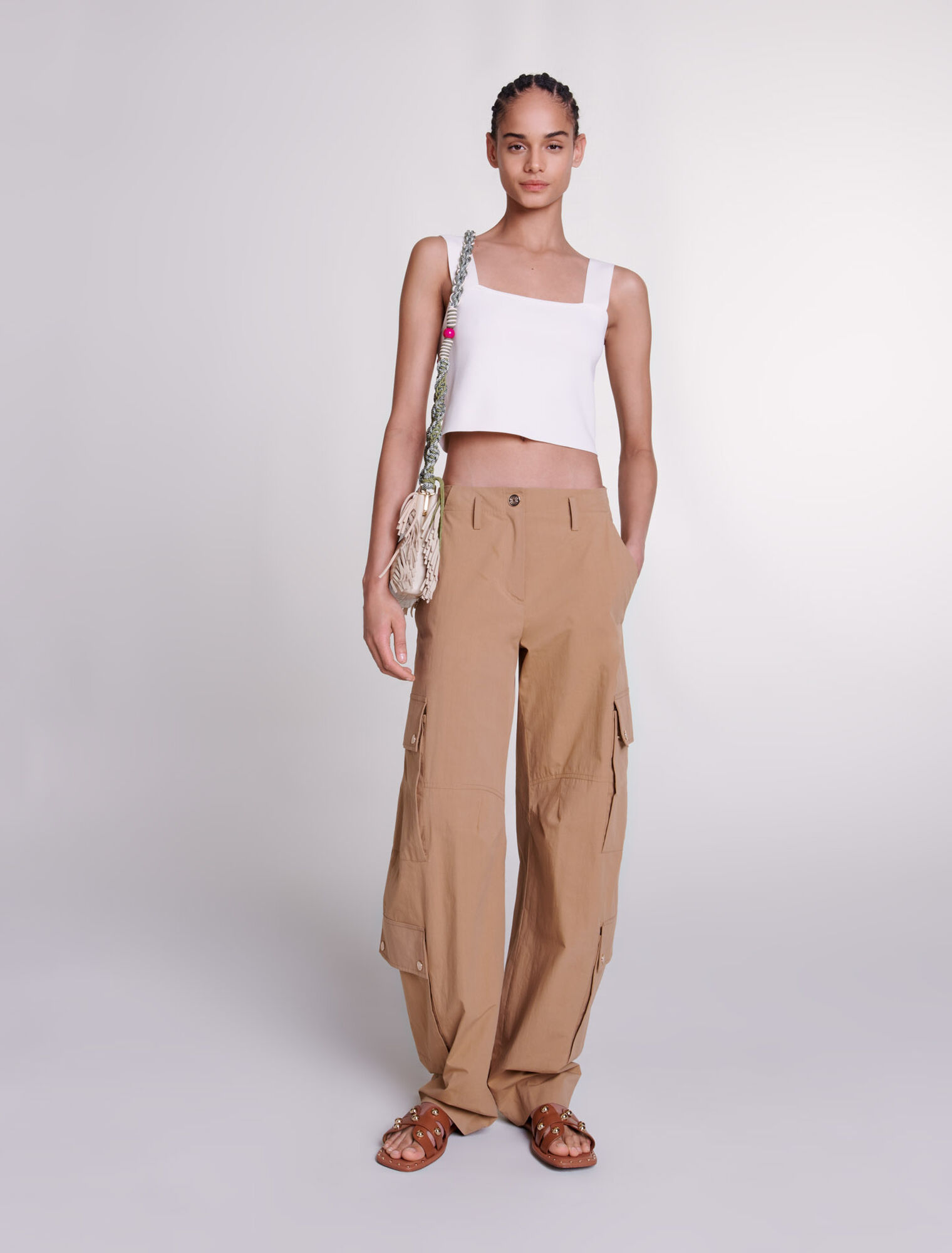 Cargo trousers with pockets