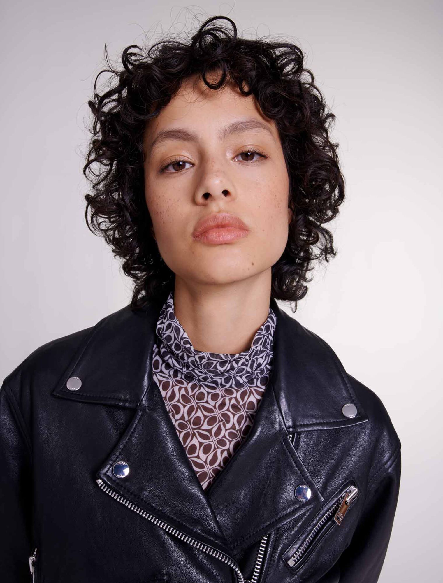 Cropped leather jacket