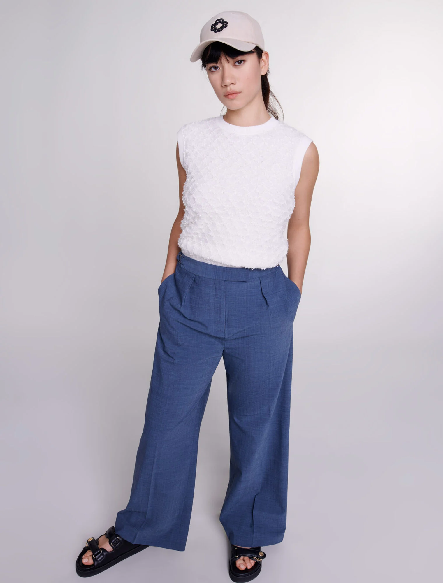 Wide-leg trousers