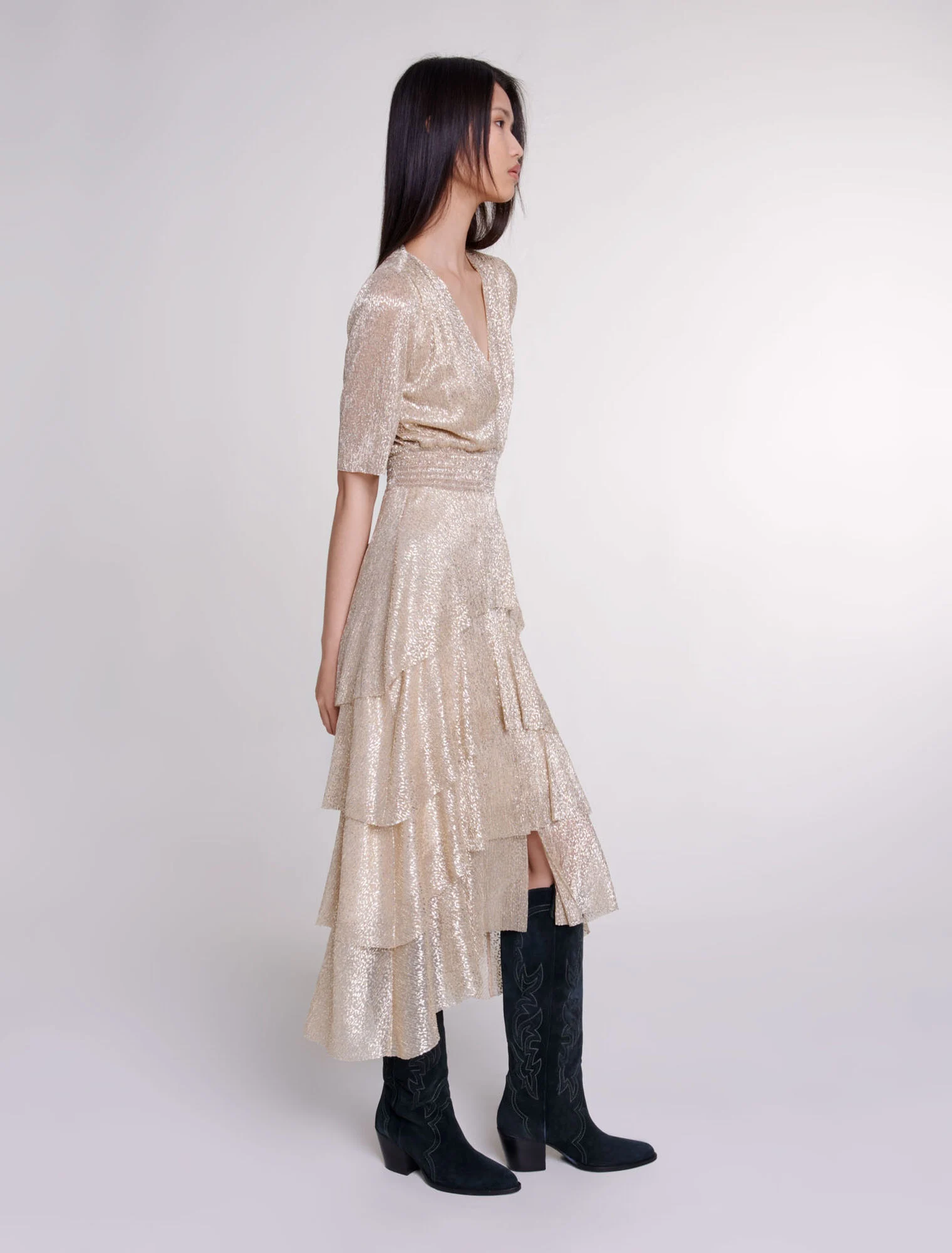 Shimmer dress with ruffles