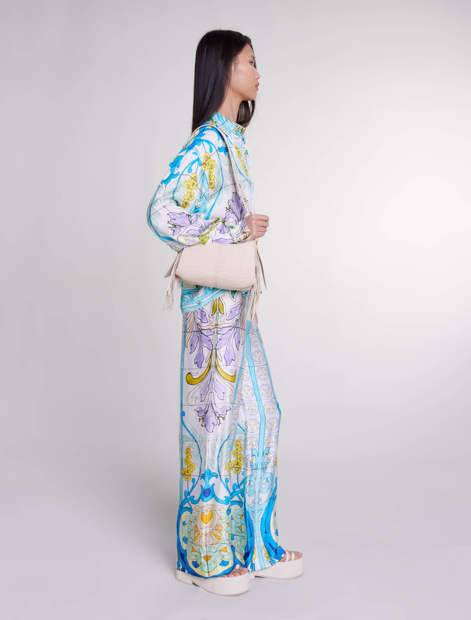 Satin-effect patterned shirt