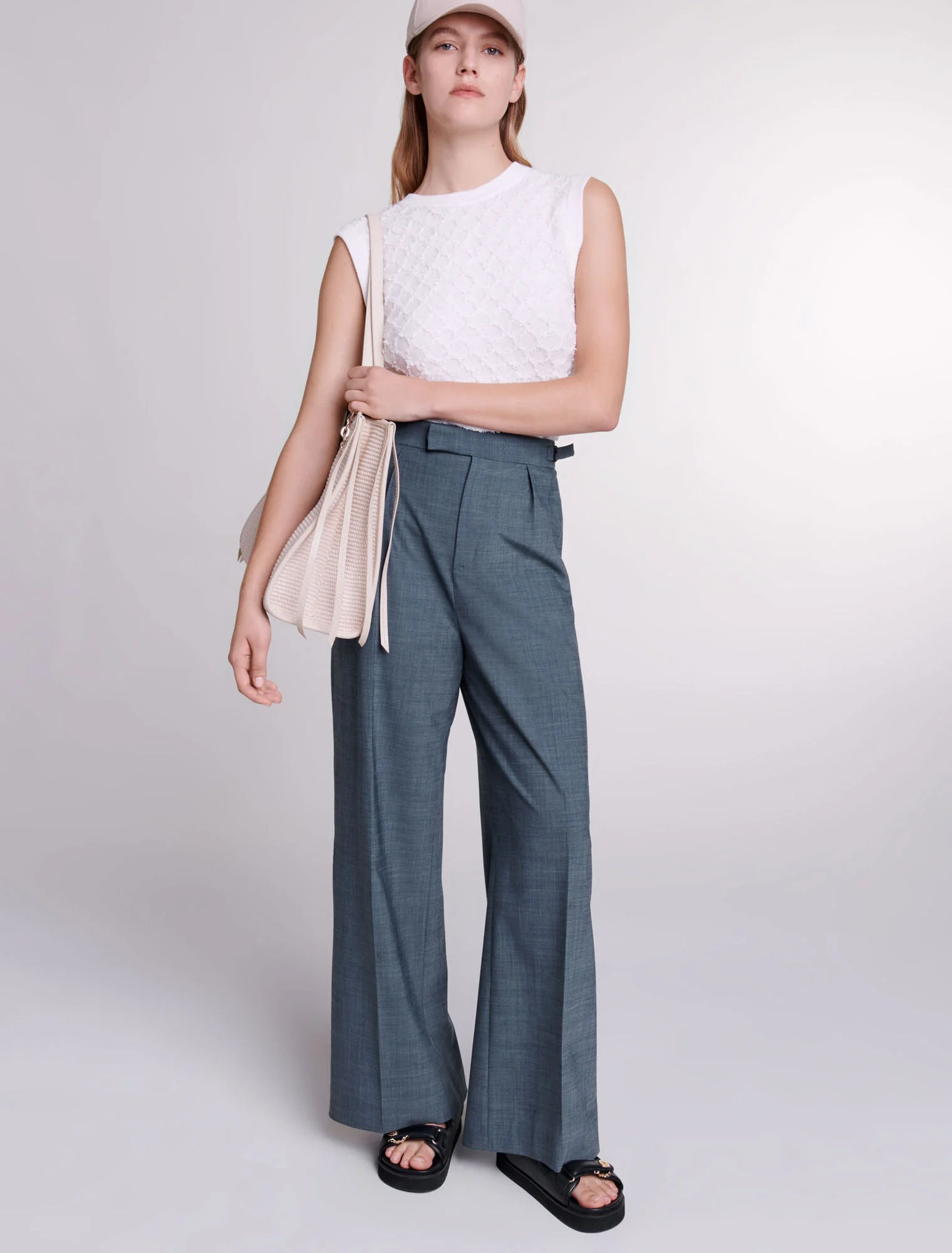 Wide-leg trousers