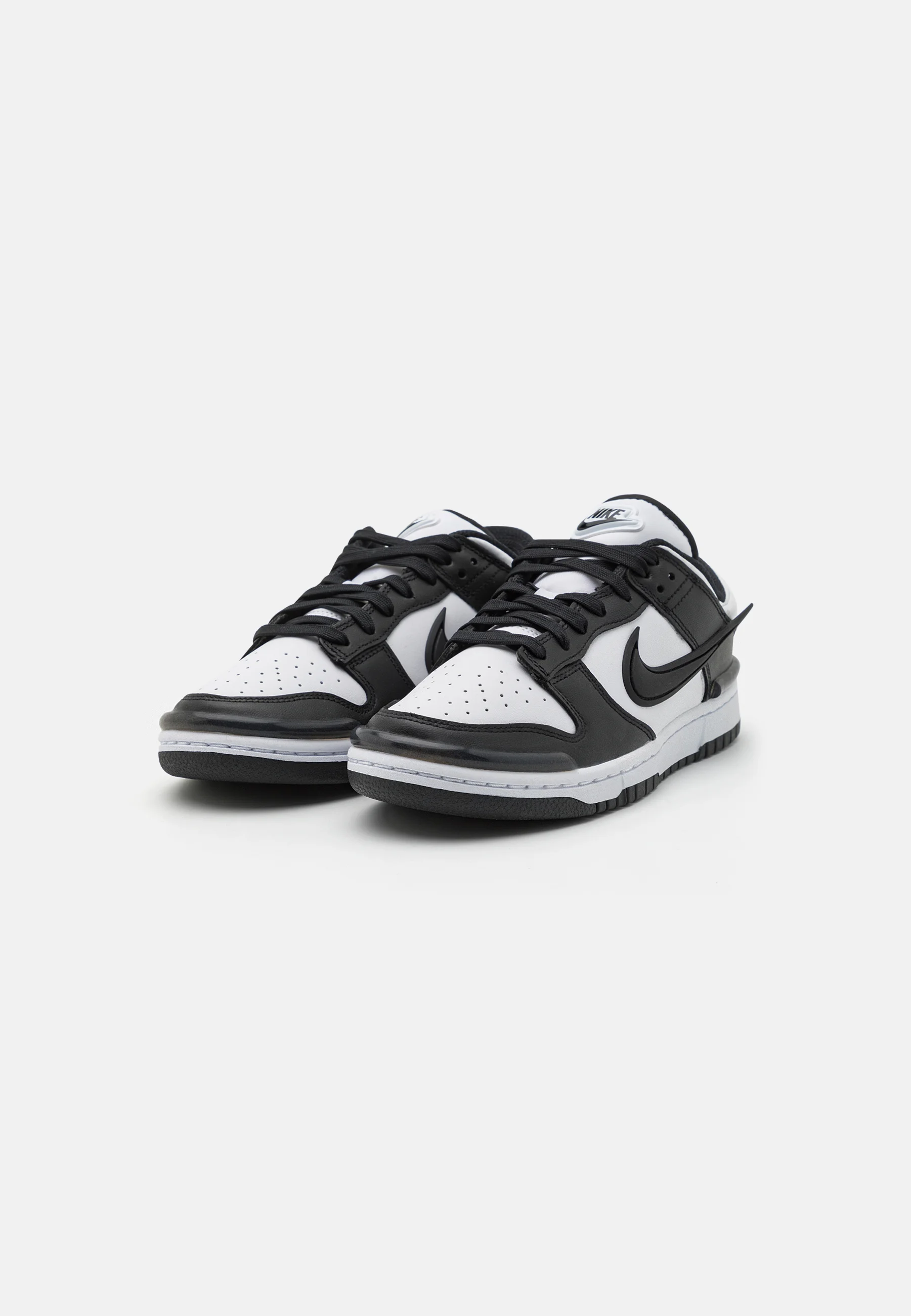 NIKE DUNK LOW RETRO CASUAL SHOES