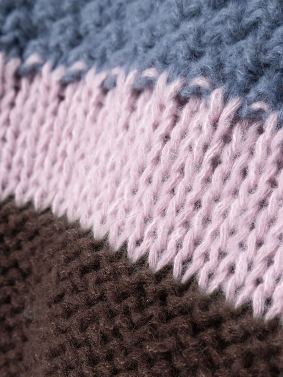 LANGE MOUWEN GEBREIDE TRUI