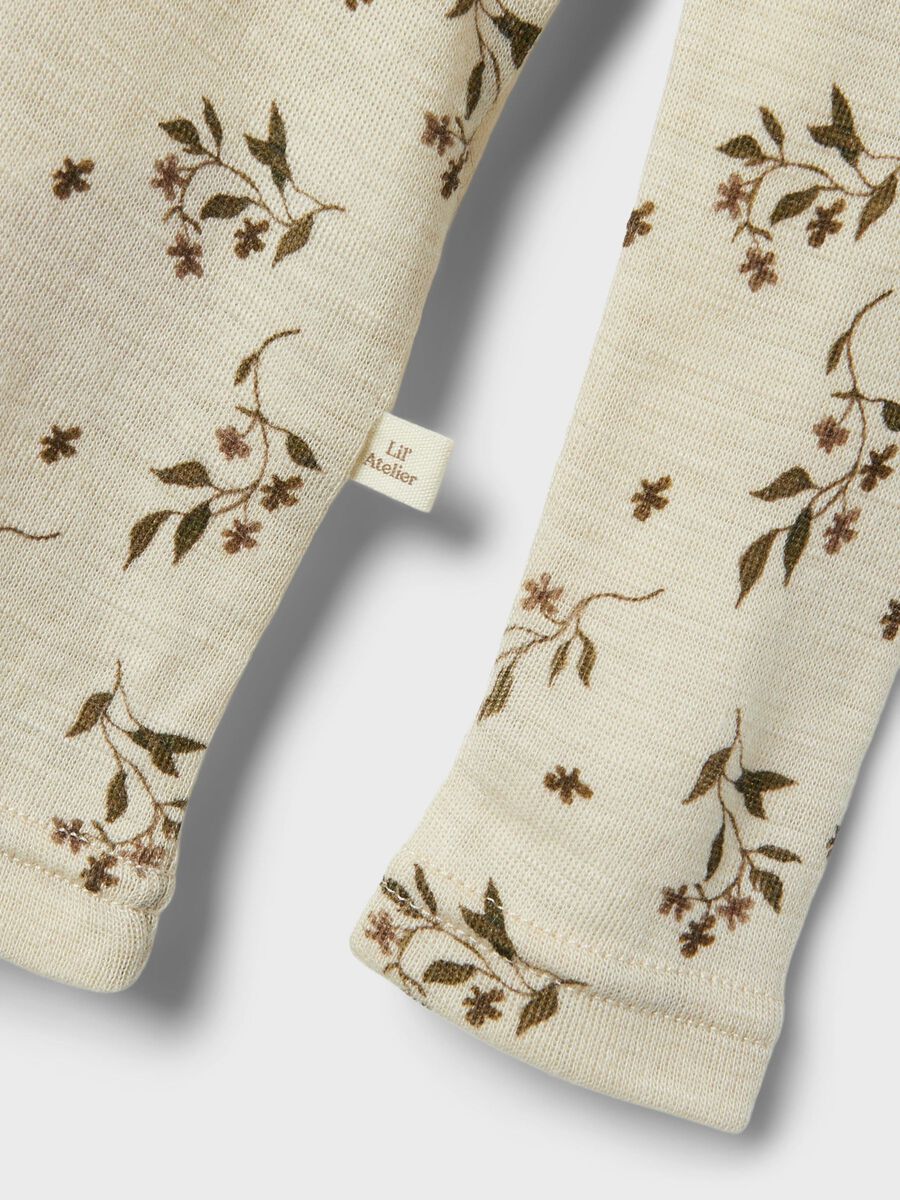 SLIM FIT TOP MET LANGE MOUWEN