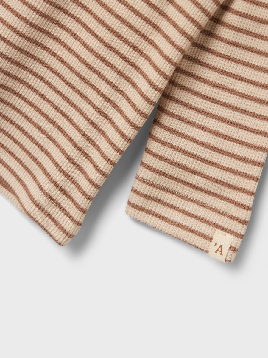 SLIM FIT TOP MET LANGE MOUWEN