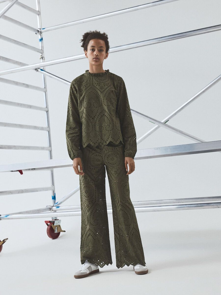 REGULAR FIT TOP MET LANGE MOUWEN