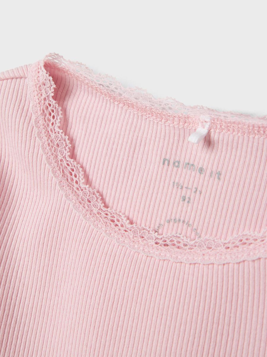 BASIC TOP MET LANGE MOUWEN