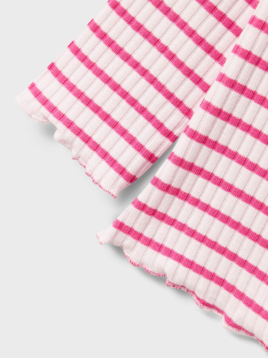 SLIM FIT TOP MET LANGE MOUWEN