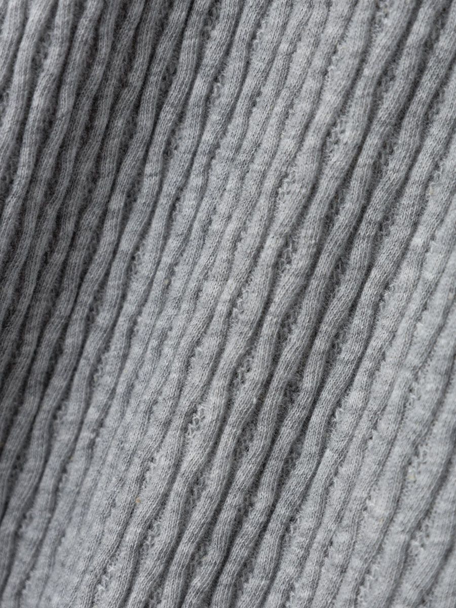 SLIM FIT TOP MET LANGE MOUWEN