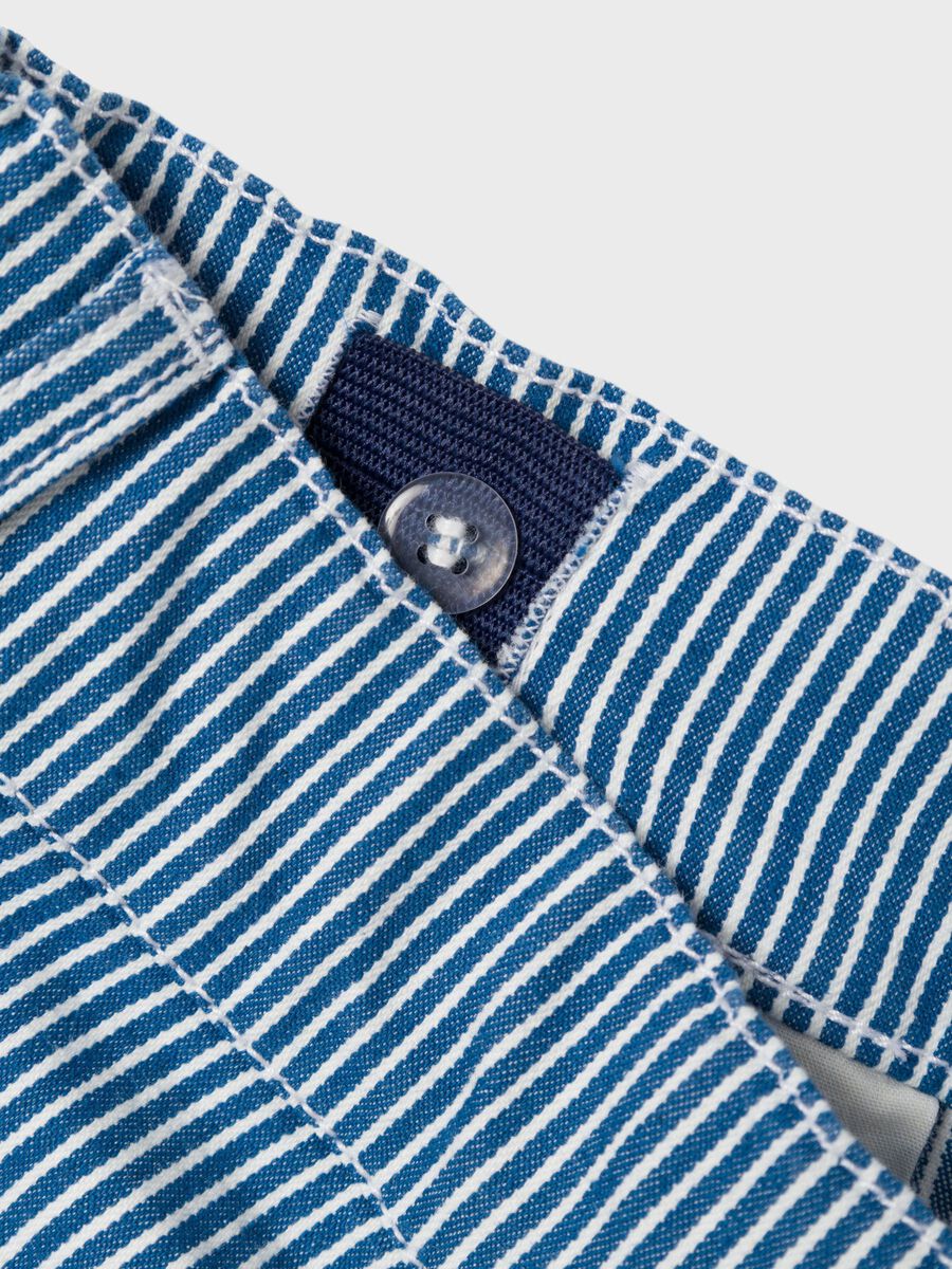 REGULAR FIT CARGO SHORT