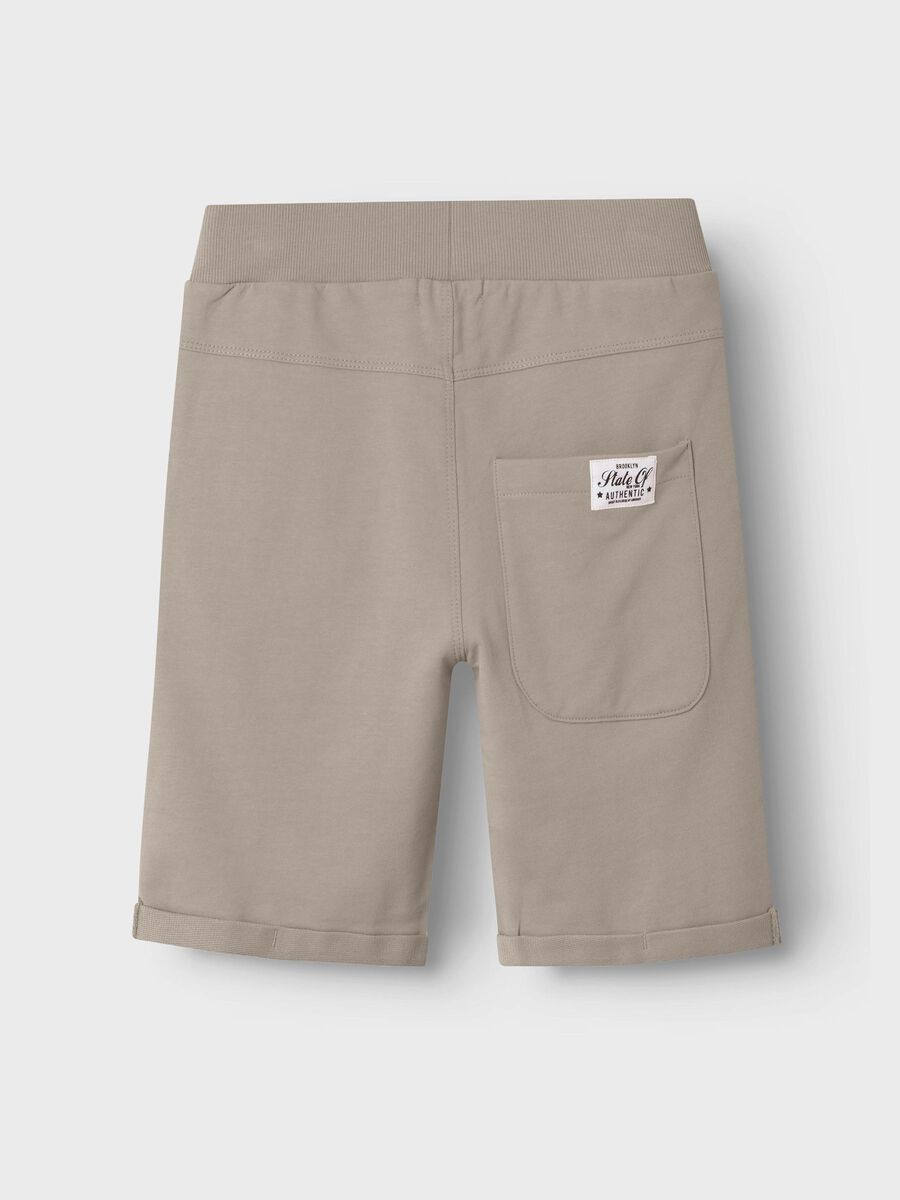 REGULAR FIT SHORTS