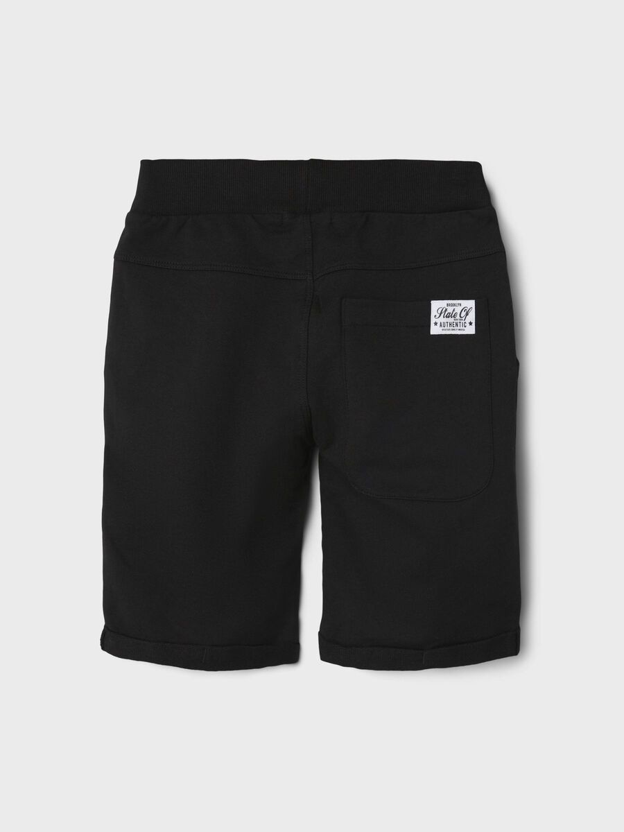 REGULAR FIT SHORTS