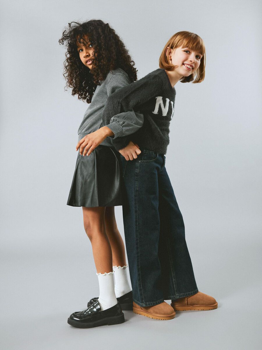 LOOSE FIT SWEATSHIRT